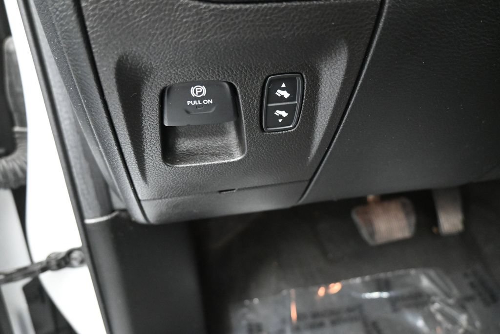 Used 2022 RAM 1500 Big Horn AWD/4WD image 13