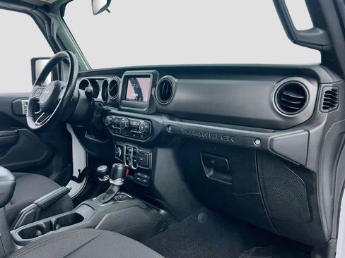 Certified 2022 Jeep Wrangler Unlimited Sport AWD/4WD image 26