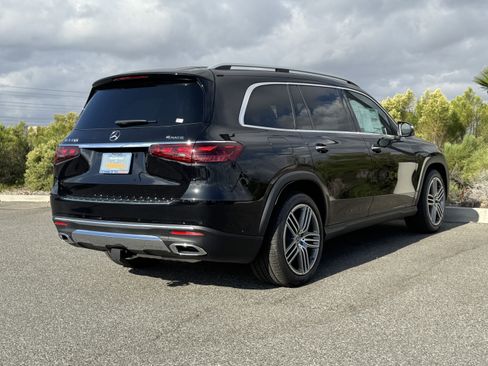 New 2025 Mercedes-Benz GLS 450 4MATIC image 8