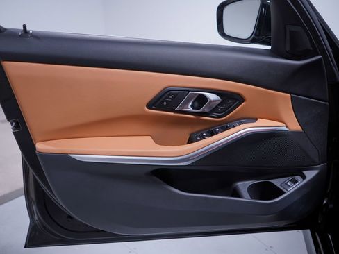 Used 2024 BMW 330i Sedan w/ Convenience Package image 15