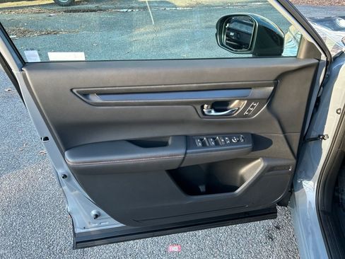 Used 2026 Honda CR-V Sport-L image 14