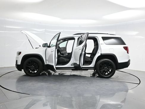 Used 2023 GMC Acadia SLT w/ Elevation Edition FWD image 52