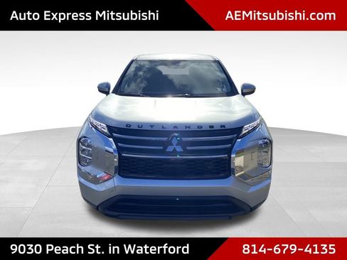 New 2026 Mitsubishi Outlander ES AWD/4WD image 2