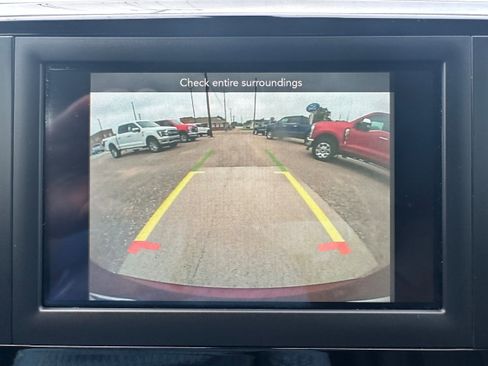 Used 2020 Chrysler Pacifica Touring-L FWD image 16