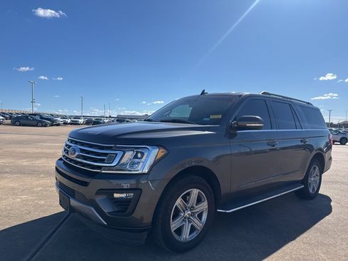 Used 2018 Ford Expedition Max XLT w/ Equipment Group 202A image 5