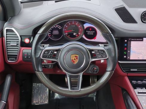 Used 2022 Porsche Cayenne S image 22