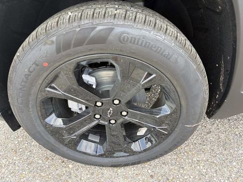 New 2026 Chevrolet Equinox LT FWD image 31
