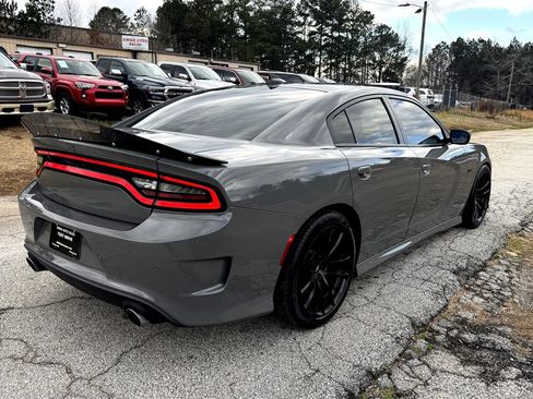 Used 2019 Dodge Charger Scat Pack w/ Daytona Edition Group RWD image 9