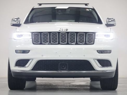 Used 2018 Jeep Grand Cherokee Summit AWD/4WD image 2
