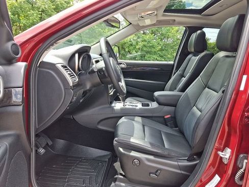 Used 2012 Jeep Grand Cherokee Laredo AWD/4WD image 13
