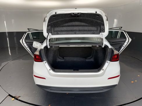 Used 2019 Honda Insight EX image 6