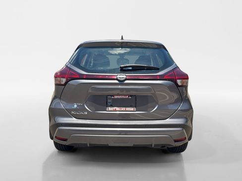 Used 2024 Nissan Kicks S FWD image 4