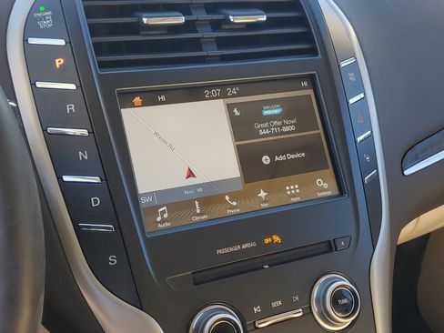 Used 2017 Lincoln MKC Reserve image 16