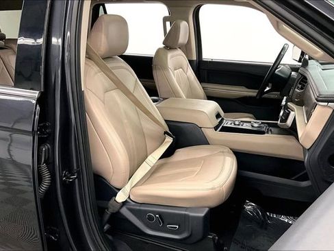 Used 2024 Ford Expedition Max Limited image 8