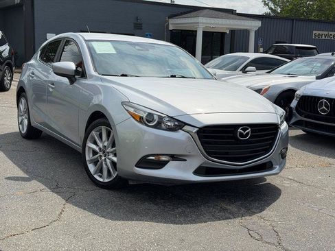 Used 2017 MAZDA MAZDA3 Touring FWD image 8