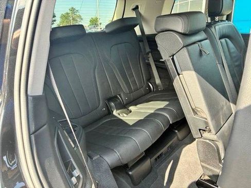 Used 2021 BMW X7 xDrive40i AWD/4WD image 11