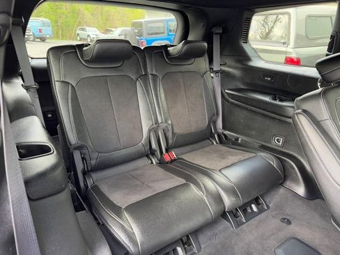 Used 2023 Jeep Grand Cherokee L Laredo AWD/4WD image 8