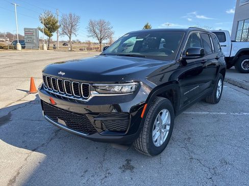 New 2026 Jeep Grand Cherokee Laredo X AWD/4WD image 12