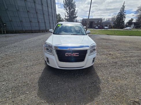 Used 2011 GMC Terrain SLE image 4