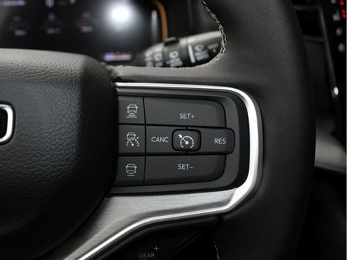 New 2025 Jeep Wagoneer Series II w/ Premium Group I image 14