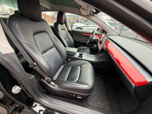 Used 2022 Tesla Model 3 RWD image 4