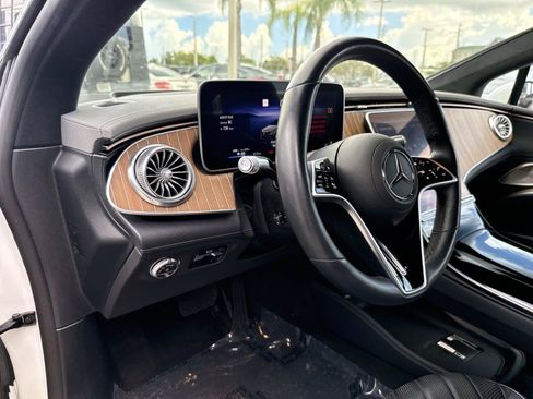 Used 2023 Mercedes-Benz EQS 450+ Sedan image 19