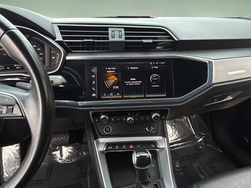 Used 2023 Audi Q3 2.0T Premium image 10