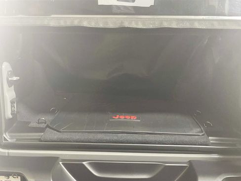 Used 2021 Jeep Wrangler Unlimited Sport image 23