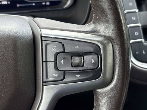 Used 2022 Chevrolet Tahoe LT w/ Luxury Package AWD/4WD image 19