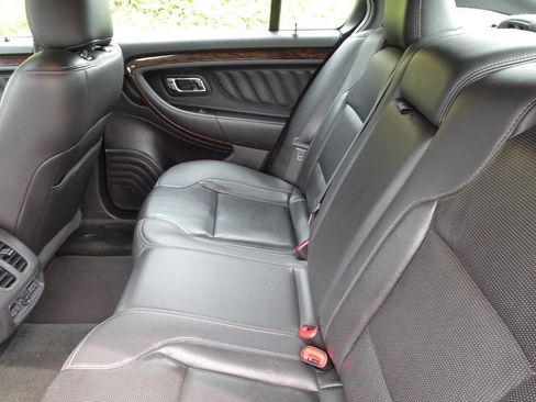 Used 2016 Ford Taurus Limited w/ Driver Assist Package AWD/4WD image 17