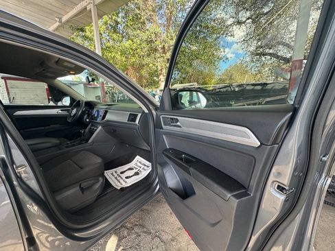 Used 2018 Volkswagen Atlas S image 25