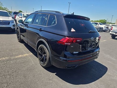 Used 2023 Volkswagen Tiguan SE R-Line AWD/4WD image 4