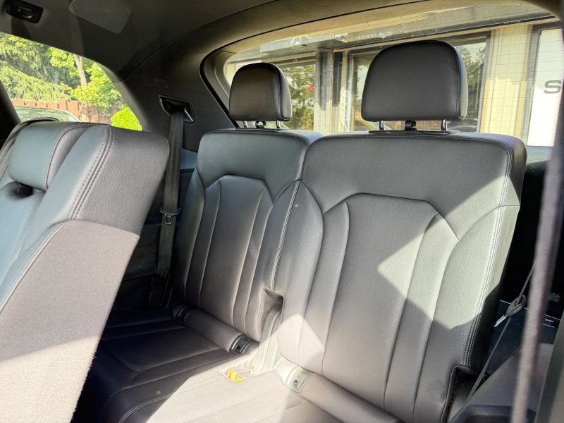 Used 2019 Audi Q7 3.0T Premium Plus w/ Premium Plus Package AWD/4WD image 19