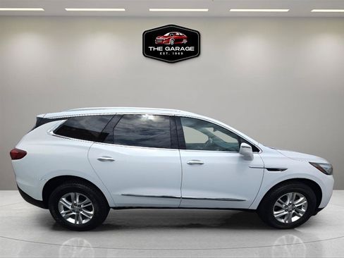 Used 2018 Buick Enclave Essence AWD/4WD image 7