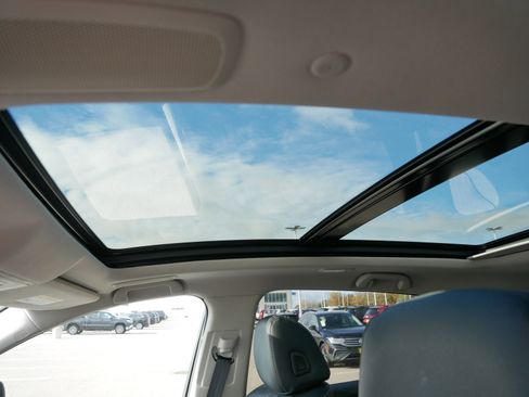 Used 2021 Acura RDX AWD w/ Technology Package image 32