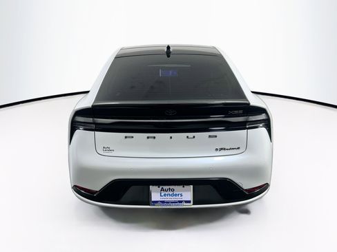 Used 2024 Toyota Prius Prime Premium image 6