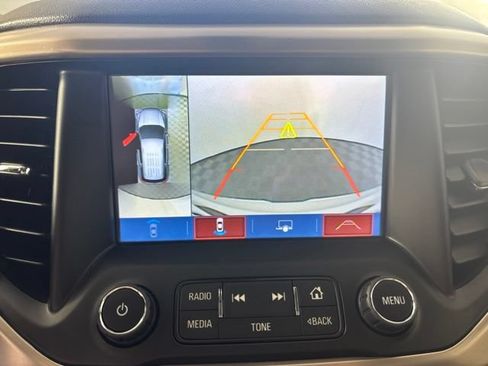 Used 2018 GMC Acadia Denali w/ Technology Package AWD/4WD image 14