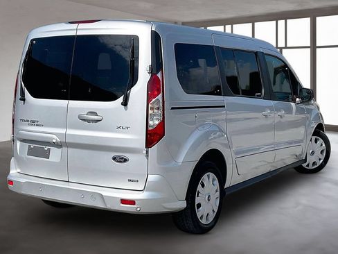 Used 2022 Ford Transit Connect XLT FWD image 6