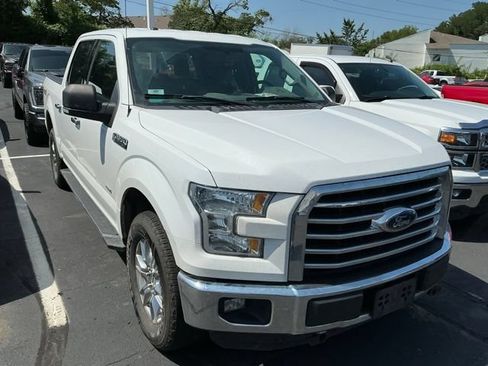 Used 2015 Ford F150 XLT w/ Equipment Group 302A Luxury AWD/4WD image 3