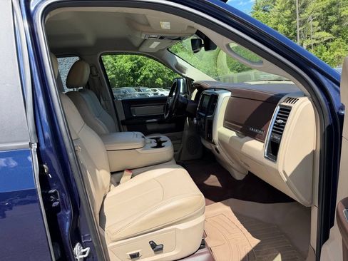 Used 2018 RAM 1500 Laramie w/ Convenience Group AWD/4WD image 14