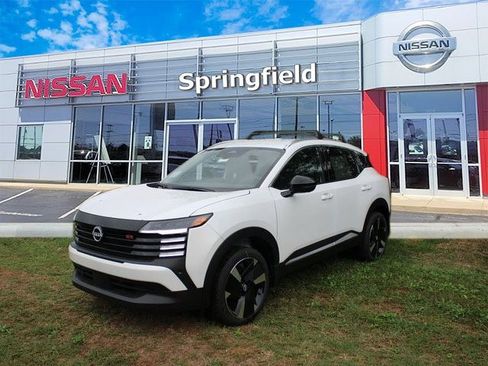 New 2026 Nissan Kicks SR w/ Cold Weather Package image 3