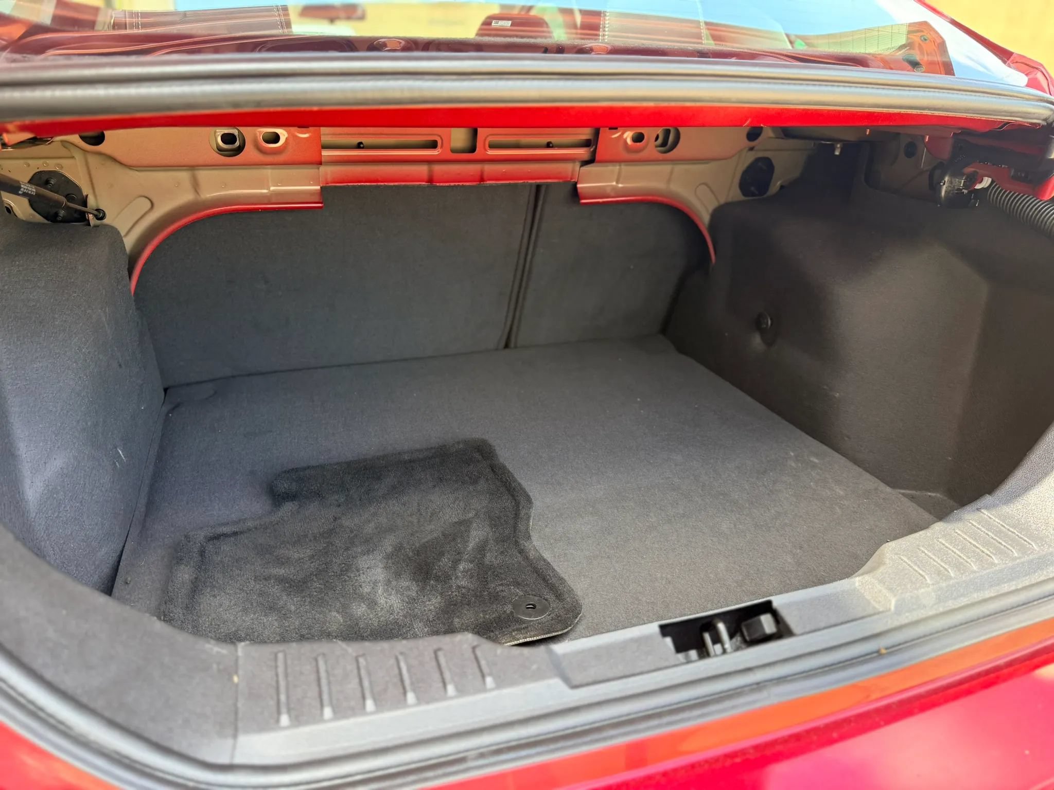 Used 2014 Ford Focus SE w/ Equipment Group 201A FWD image 19