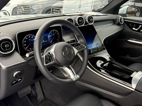 Used 2026 Mercedes-Benz GLC 300 4MATIC image 19