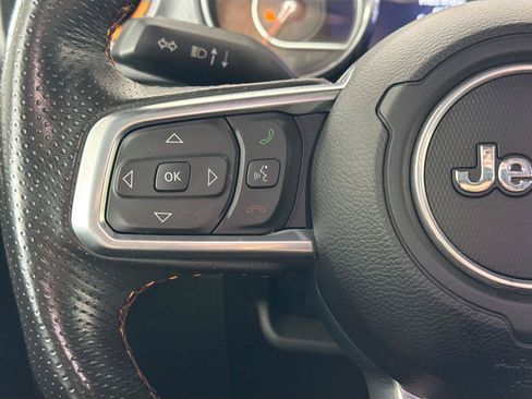 Used 2022 Jeep Gladiator Mojave w/ LED Lighting Group AWD/4WD image 18