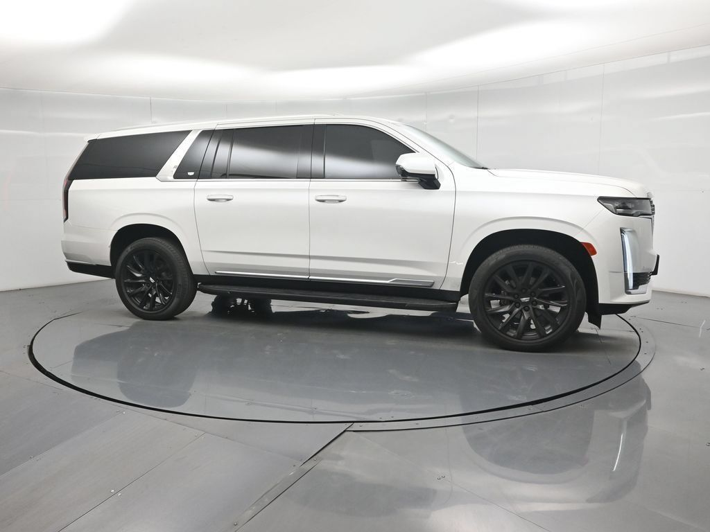 Used 2021 Cadillac Escalade ESV Luxury AWD/4WD image 11