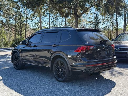 Used 2022 Volkswagen Tiguan SE R-Line image 9