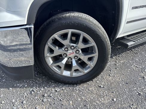 Used 2018 GMC Sierra 1500 SLT w/ SLT Premium Package image 13