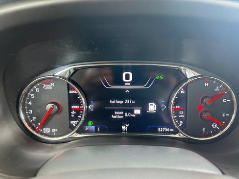 Used 2021 GMC Acadia Denali w/ Denali Technology Package FWD image 25