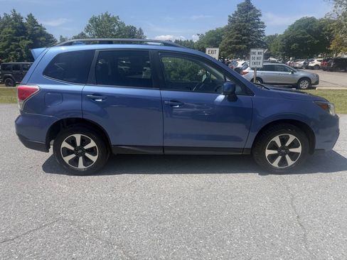 Used 2018 Subaru Forester 2.5i Premium w/ All-Weather Package AWD/4WD image 6