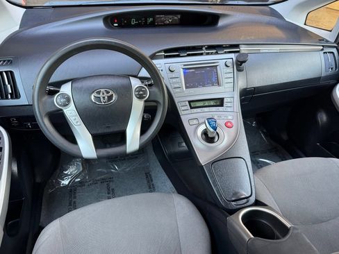 Used 2015 Toyota Prius Three FWD image 23